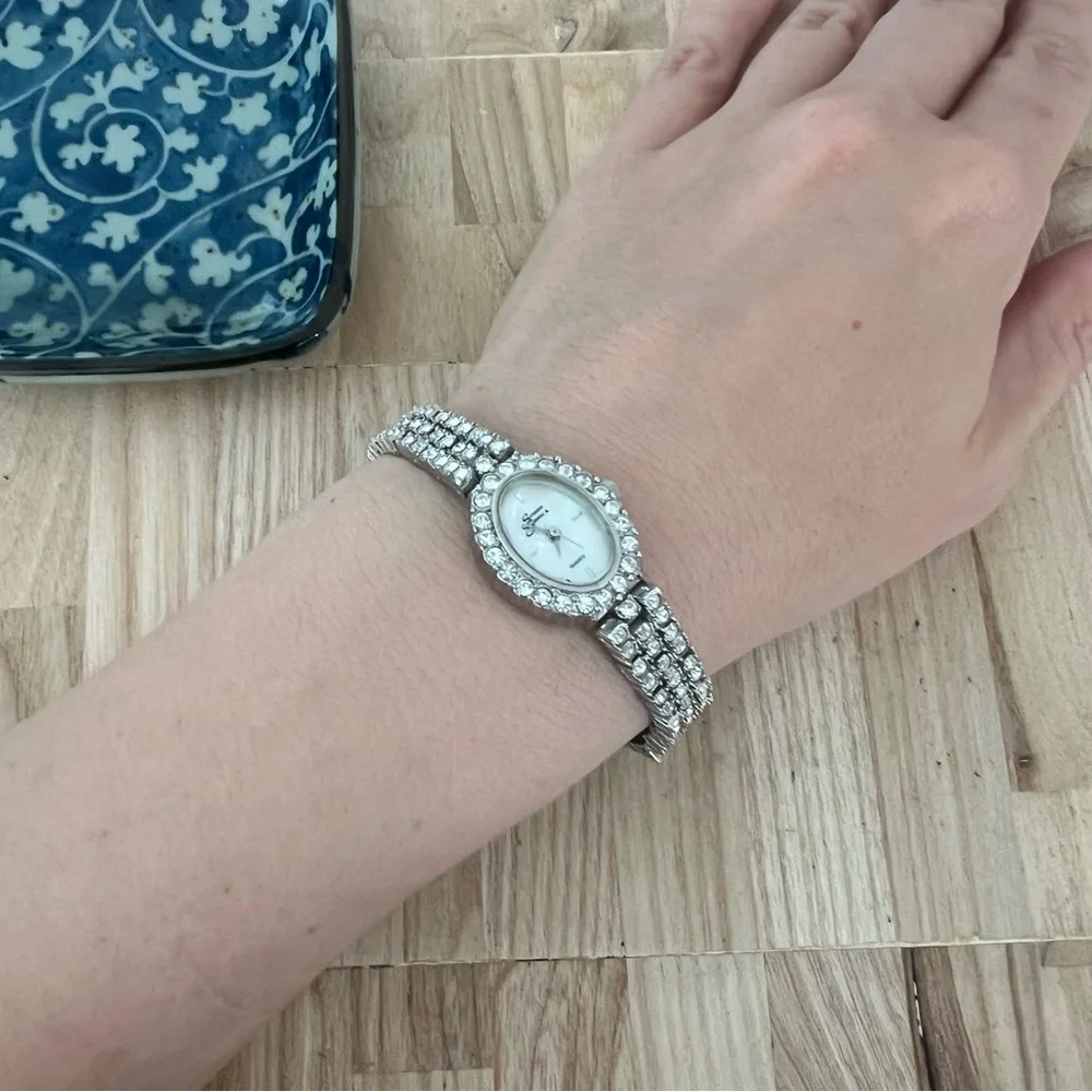 Suzanne somers rhinestone cocktail bracelet dress watch NEW BATTERY